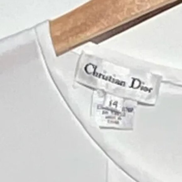 DIOR Vintage White Pleat Front/Button Back Blouse Size 14 EUC - Picture 8 of 8